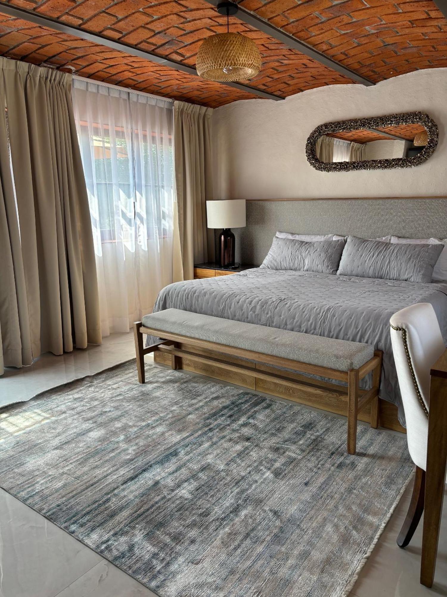 Quinta Don Jose Boutique Hotel Tlaquepaque Oda fotoğraf