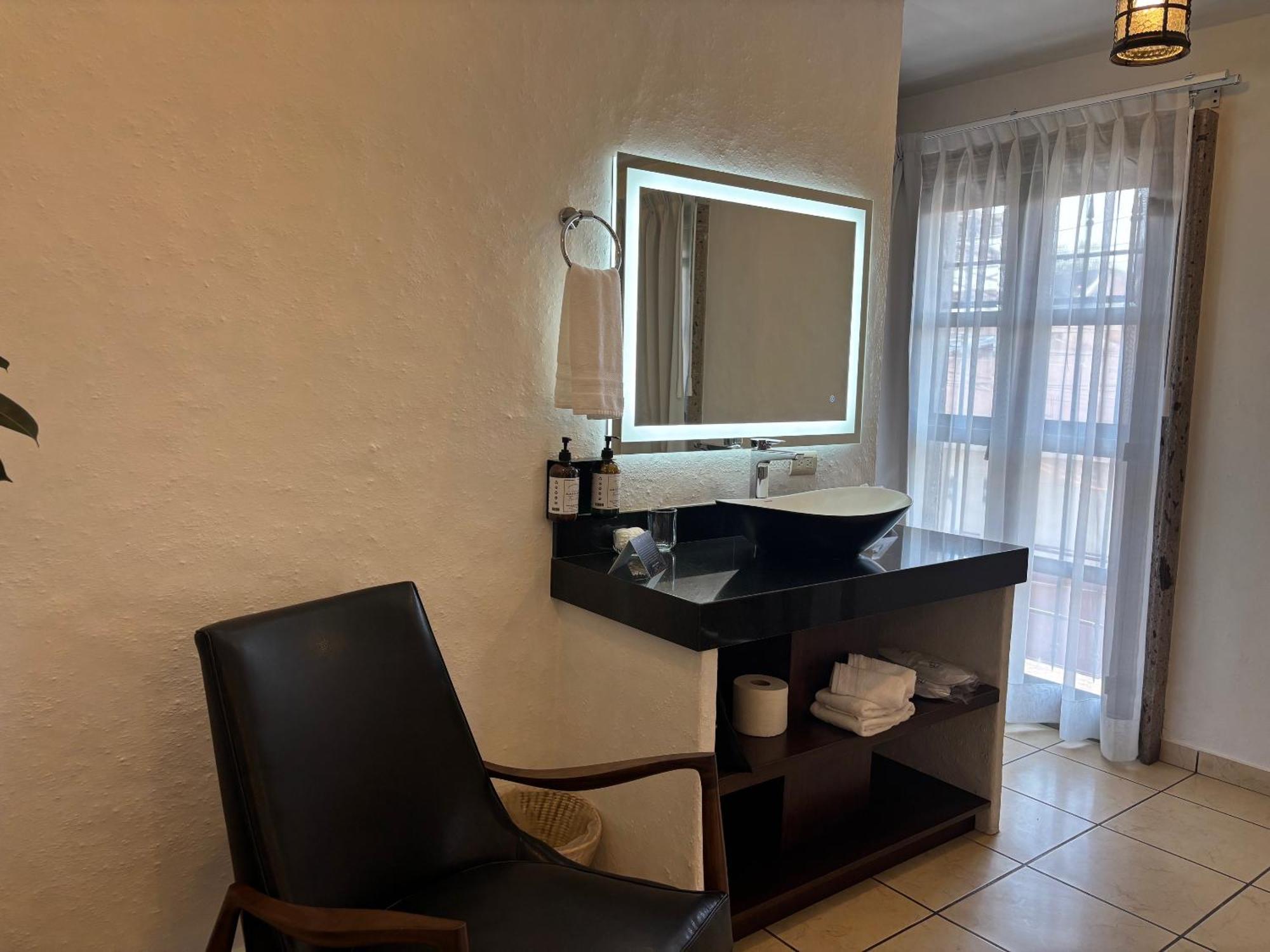 Quinta Don Jose Boutique Hotel Tlaquepaque Oda fotoğraf