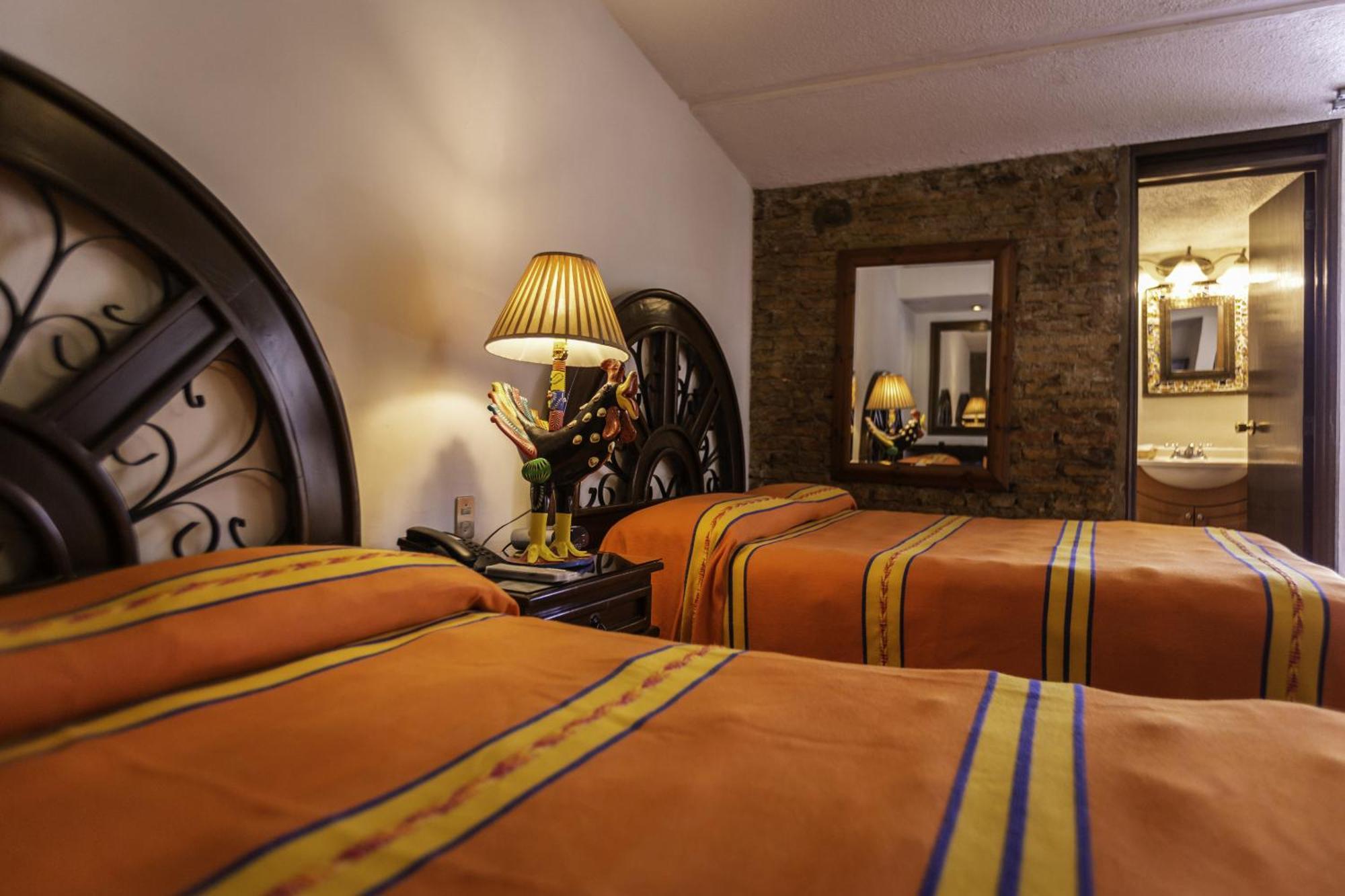 Quinta Don Jose Boutique Hotel Tlaquepaque Oda fotoğraf